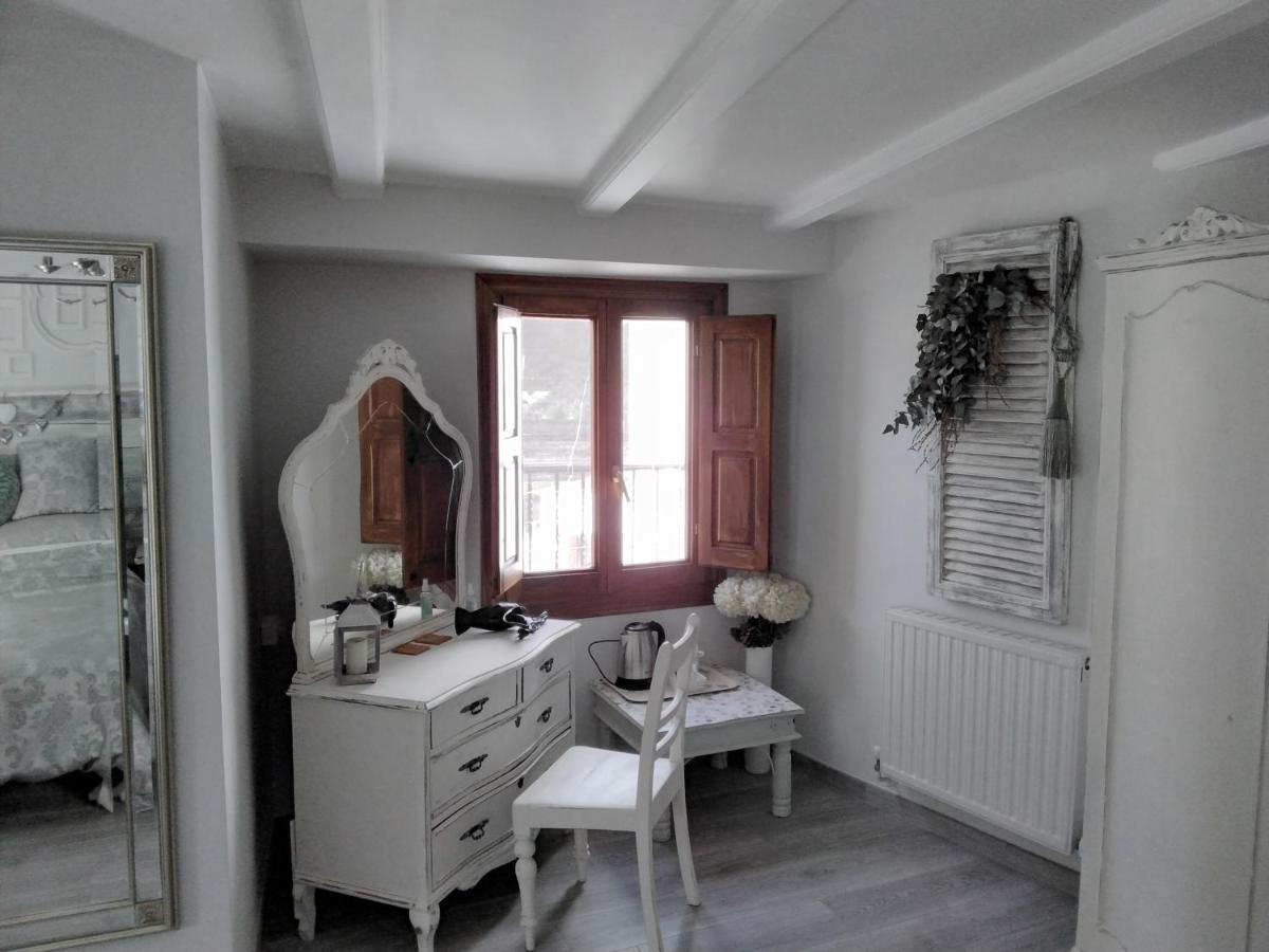 Castell De Castells Casa Blanca Bed & Breakfast エクステリア 写真