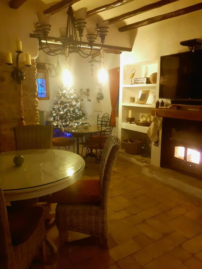 Castell De Castells Casa Blanca Bed & Breakfast エクステリア 写真