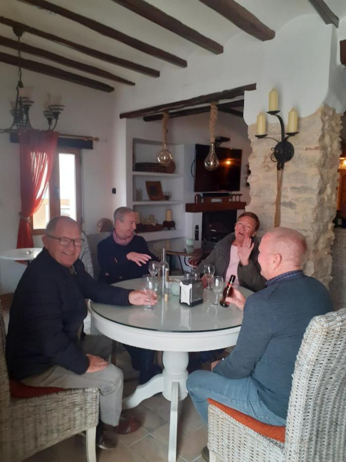 Castell De Castells Casa Blanca Bed & Breakfast エクステリア 写真