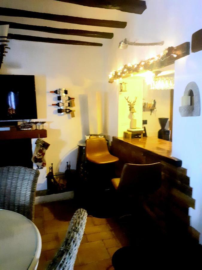 Castell De Castells Casa Blanca Bed & Breakfast エクステリア 写真